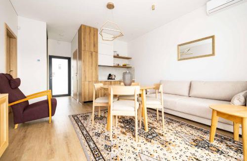 Palanga Apartment | 2BD APT/W Terrace@Takas į Jūra, By Cohost