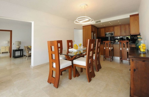 Puerto Plata Apartment | 2BD luxury condo in beachfront resort, pool/internet/AC/cable TV, golf course!
