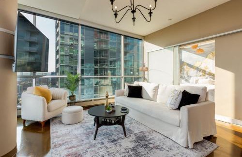Beltline House | 2Bed DT-Mountain & Skyline Views- Colours 1st-BMO