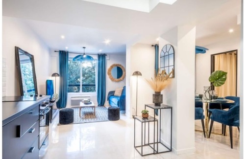 Marais Apartment | 2bedroom in Place du Marais & Place de Thorigny