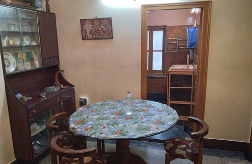 Kolkata Apartment | 2BHK Homely Apartment in South Kolkata.