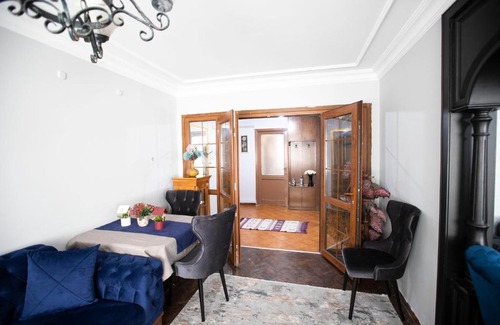 Sultanahmet Apartment | 2BR-1LR LARGE FAMILY HOME 5 MIN WALK TO CITY CENTEr