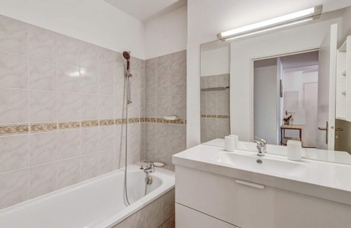 Matabiau Apartment | 2br in Toulouse colors with balcony - Welkeys
