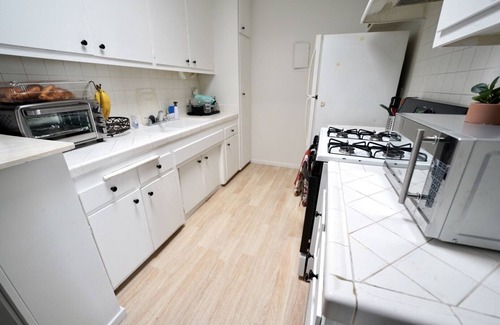 Hollywood Apartment | 2brm Work/Life Bliss in the Heart of Weho