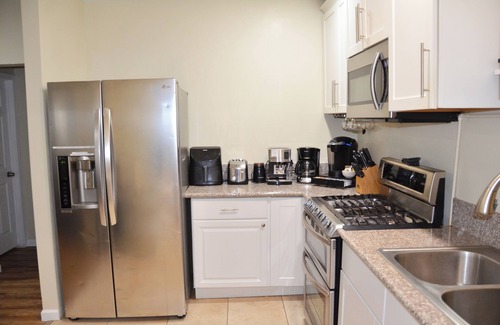 Downtown Phoenix House | 3-bd 2bath/Plundge Pool/Hot Tub/Downtown Pheonix