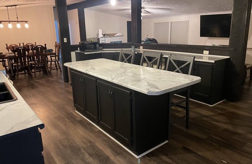 Akin House | 3 bed, 2 bath house in a country setting! Ready for the eclipse!