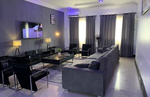 Ibadan Apartment | 3 Bed Apartment at a Central Location