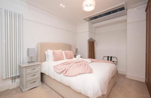 Barbican Apartment | 3-Bed Flat Ensuite Near Farringdon Barbican Pass the Keys