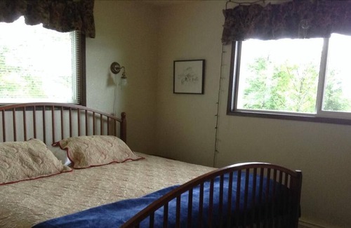 Sitka House | 3 bedroom, 1 bathroom, sleeps up to 6