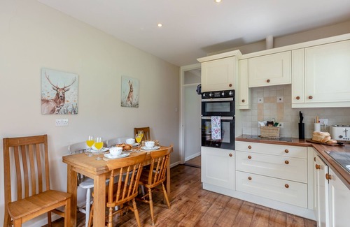 Axminster Cottage | 3 bedroom accommodation in Membury