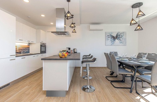 Zurkovo Apartment | 3 bedroom accommodation in Kostrena