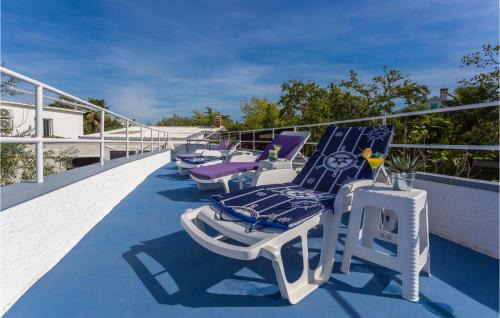 Milcetici Apartment | 3 Bedroom Awesome Apartment In Malinska