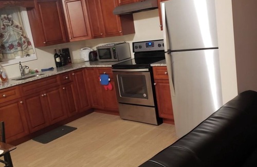 Bridgeport House | 3-bedroom building in cool Bridgeport neighborhood one block from Stratford CT.