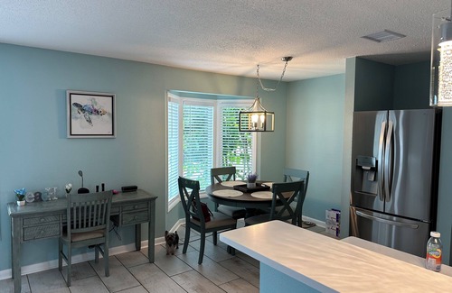 Laurel House | 3-bedroom house, beautiful pool and landscape, short walk to Casey Key Beach