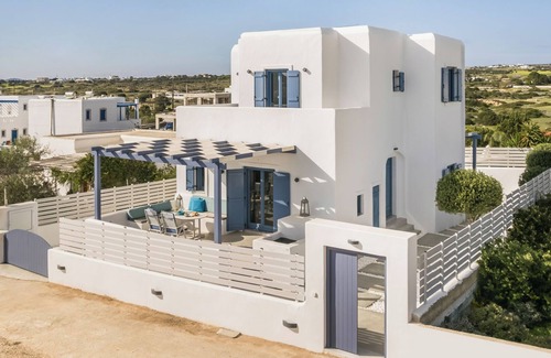 Aliki House | 3-bedroom house in marvelous Paros with AC, WiFi