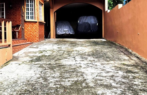 Baguio House | 3 Bedroom House in the Heart of Baguio With Garage