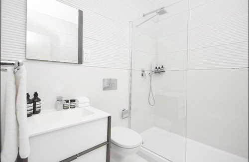 North Ridge Apartment | 3 Bedroom Luxurious penthouse