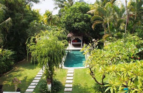 Dyanapura House | 3 Bedroom Open plan Home in Central Seminyak, Pool with children section