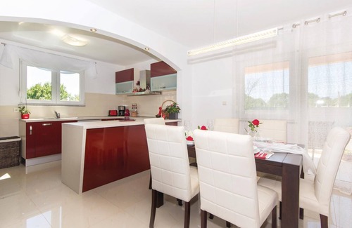 Liznjan House | 3 bedroom pet friendly home in Pula