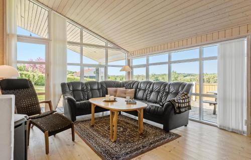 Logstrup House | 3 Bedroom Stunning Home In Løgstrup