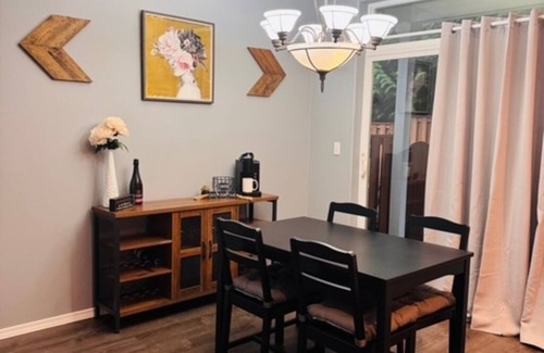 Bull Mountain House | 3-bedroom townhome in delightful Beaverton with WiFi, AC