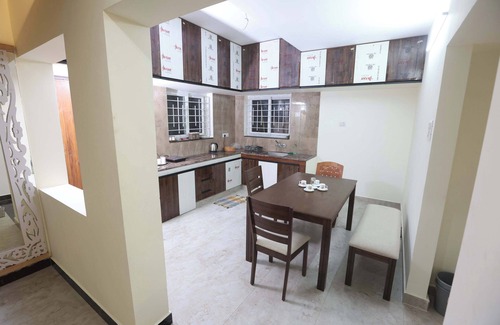 Vadanemelli Villa | 3-bedroom with swimming pool villa in lovely Kanathur with WiFi, AC.