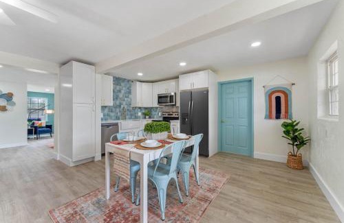 Daytona Beach House | 3 Bedrooms Family Travel Corporate Travel