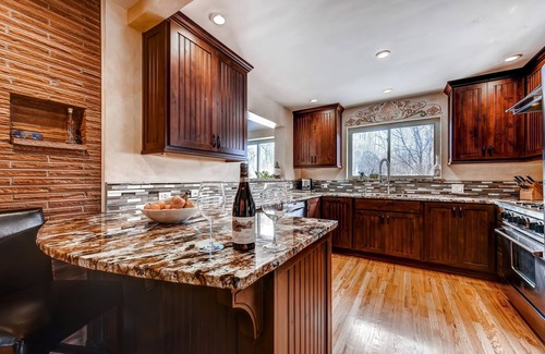 Morse Park House | 3 Bedrooms - Gourmet Kitchen - Open Floorplan - Near Red Rocks & Near Downtown