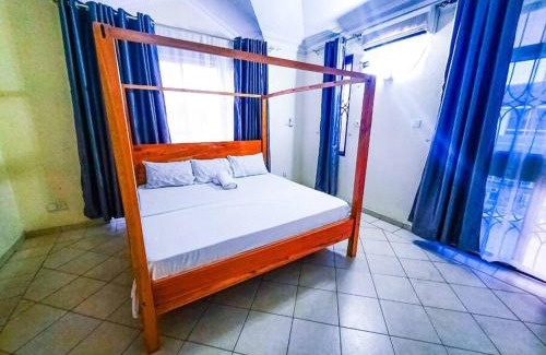 Nyali Apartment | 3 bedrooms with 4 beds in Nyali