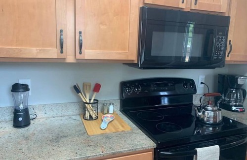Arlington House | 3 blocks from AT&T Stadium 2 bedroom-sleeps 6