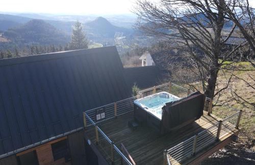 Queyrieres Ski Chalet | 3 Chalets avec vue imprenable et SPA