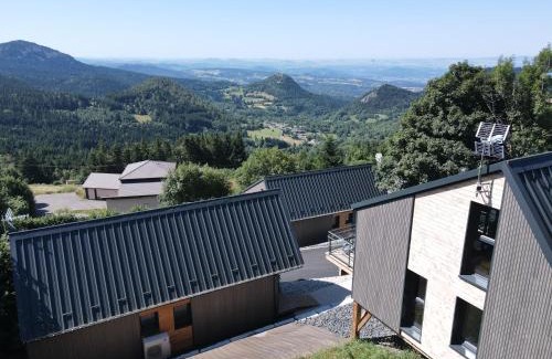 Queyrieres Ski Chalet | 3 Chalets avec vue imprenable et SPA