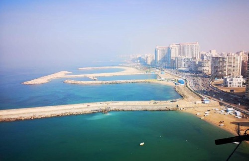 Ar-Raml 1 Apartment | 3 Gleem SeaView
