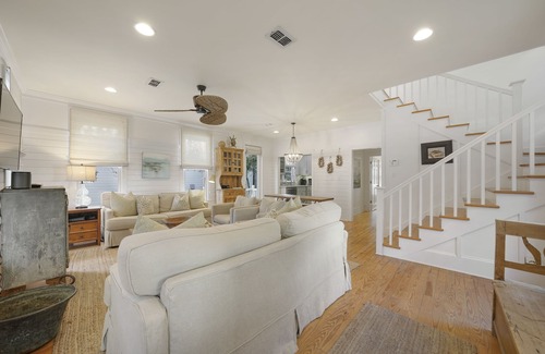 Seaside House | 3 Houses to Beach, Pet Friendly - Seaside, FL! + 2 Adult Bikes!