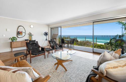 Sunrise Beach Apartment | 3 Kayannee, 5 Tingira Cres