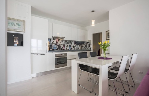 Mimice Apartment | 3 m to the beach .