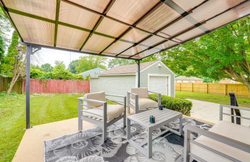 Youngstown House | 3 Mi to Dtwn Youngstown and YSU Family Home with Yard