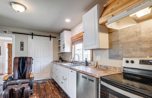 Springfield House | 3 Mi to University of Oregon: Home w/Grill!