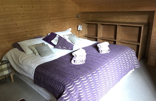 Morillon Bed & Breakfast | 3 person room and gesture meal