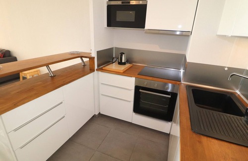 Sete Apartment | 3-Room 75m² with Terrace and Double Parking in Sète