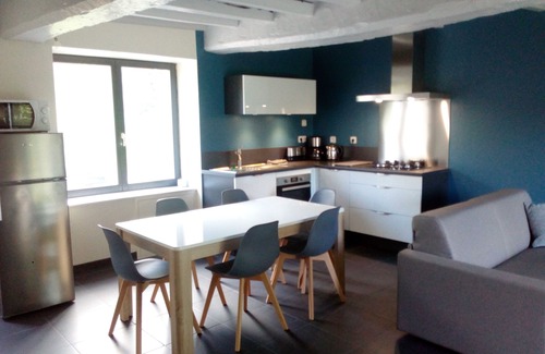 Pleurtuit House | 3-star gîte "la Belle Fumée" in quiet location with large garden, near Rance and sea