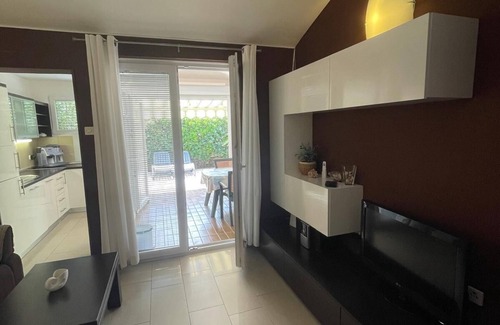 Kolanjski Gajac House | 3 star vacation home Laura- Beach ZRCE