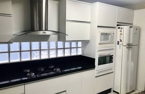 Centro House | 300 METERS FROM THE CENTRAL BEACH OF B. CAMBORIU/17 PEOPLE/AIR/4 VACANCIES/POOL/POO