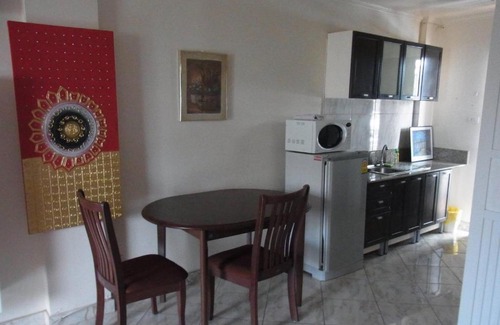 Pratumnak Hill House | 303 40sqm jomtien hill resort