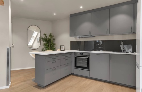 Sandviken Apartment | 307SB10 - Three Bedroom Stay