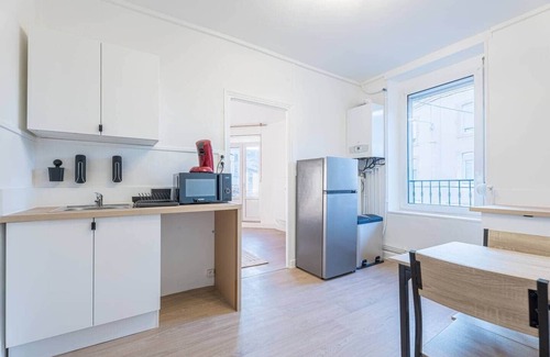 Homecourt Apartment | 31. Le Cindy - Spacious - Bright - Wifi - Station
