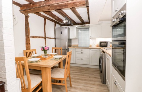 Downton Cottage | 36 HIGH STREET, pet friendly, with open fire in Downton, Wiltshire
