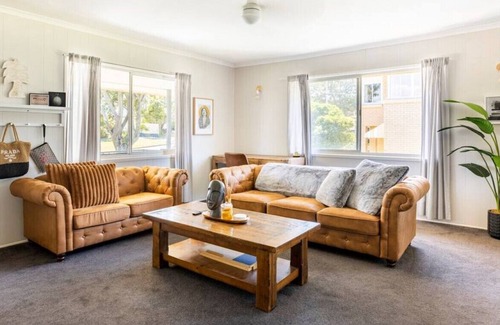 Margate Apartment | 3BR - Family Haven in Margate