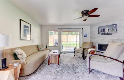 Austin House | 3BR family home with backyard