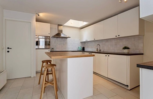 Sint-Andries House | 3BR Urban Haven in Antwerp